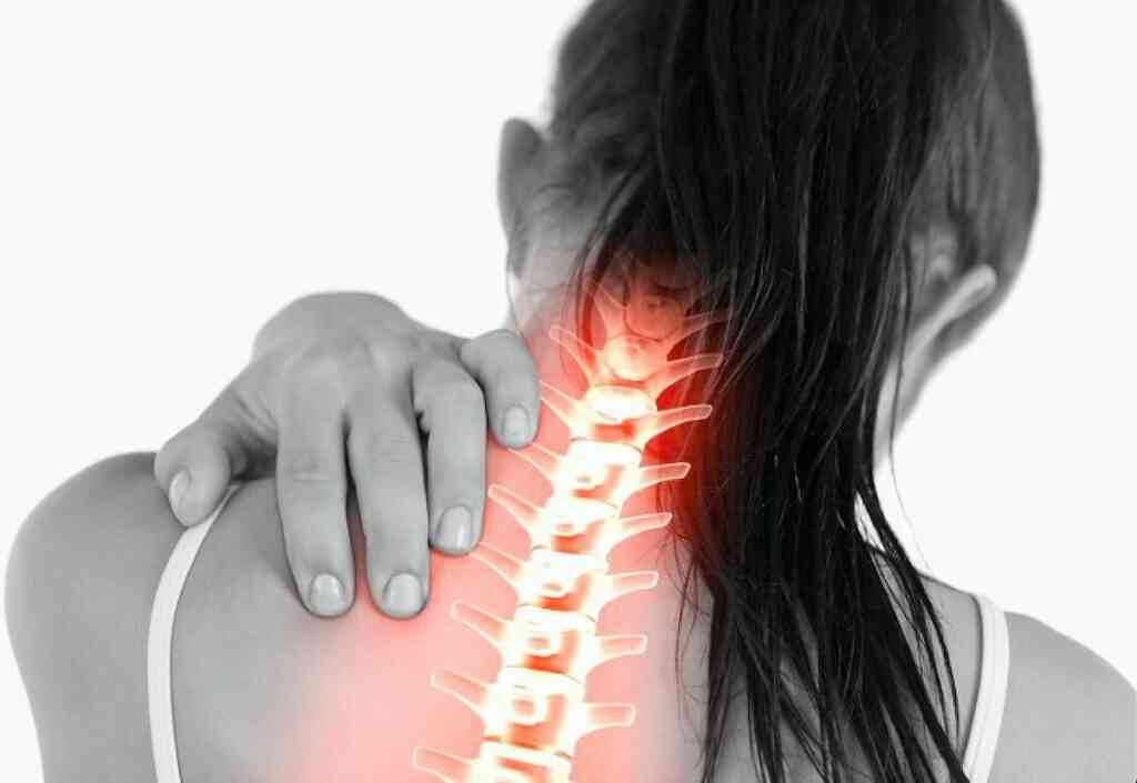 como-dormir-con-latigazo-cervical-secuelas-sintomas-tiempo-de-baja-dolor-de-cuello-fisioterapeuta.jpeg