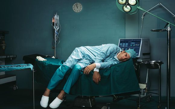 medico_dormido_consalud.jpg